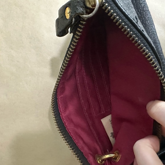 Juicy Couture - Black Leather Wristlet Wallet - GUC - Picture 7 of 7